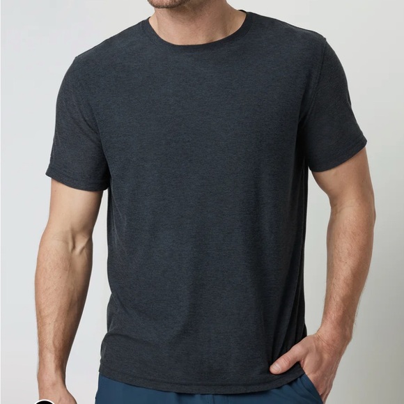 Vuori Other - Vuori Men’s Strato Tech Tee